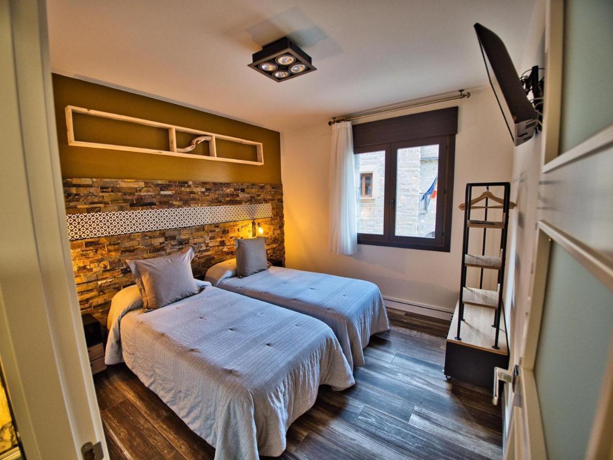 Apartamentos Valle De Ordesa-Торла Екстериор снимка